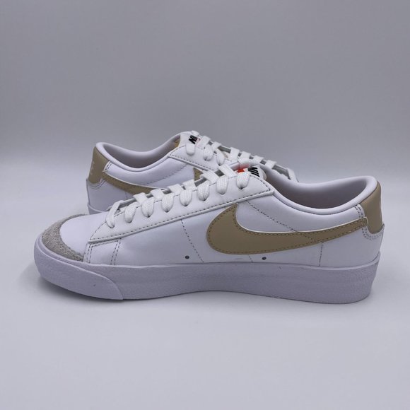 Nike Blazer Low ' 77 White Womens Shoes - Picture 2 of 8